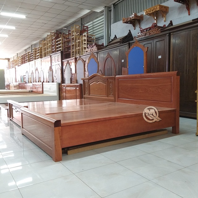 Mẫu giường gỗ xoan đẹp số 6