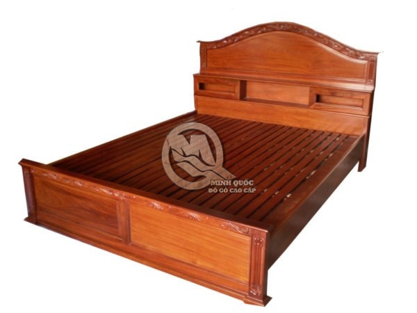 Giường ngủ làm từ gỗ căm xe